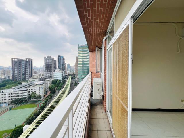 台中北屯華廈-8