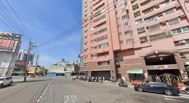 高雄岡山大樓法拍-3
