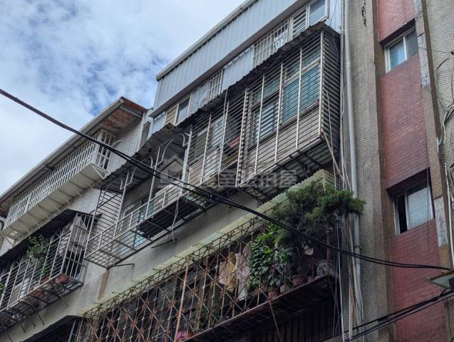 新北三重法拍公寓-1