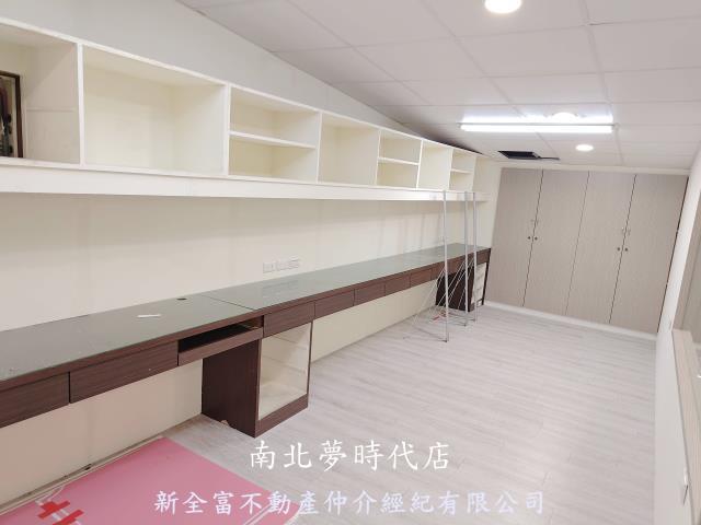 中西區透天-10
