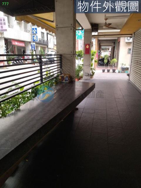 新興區透天_店面-2