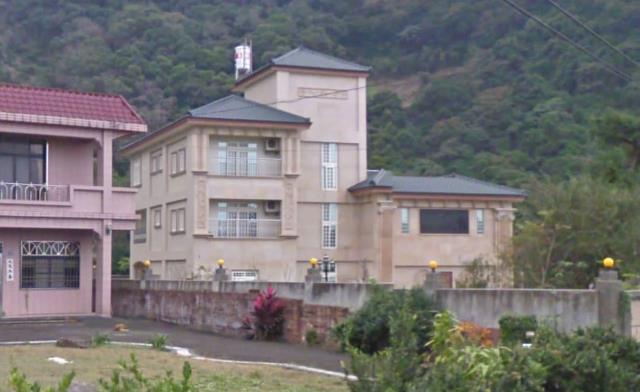 頭城鎮法拍屋拔雅路百坪別墅美麗莊園優室法拍林小陽