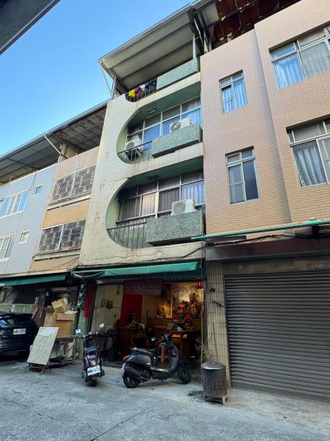 高雄三民區透天法拍-8