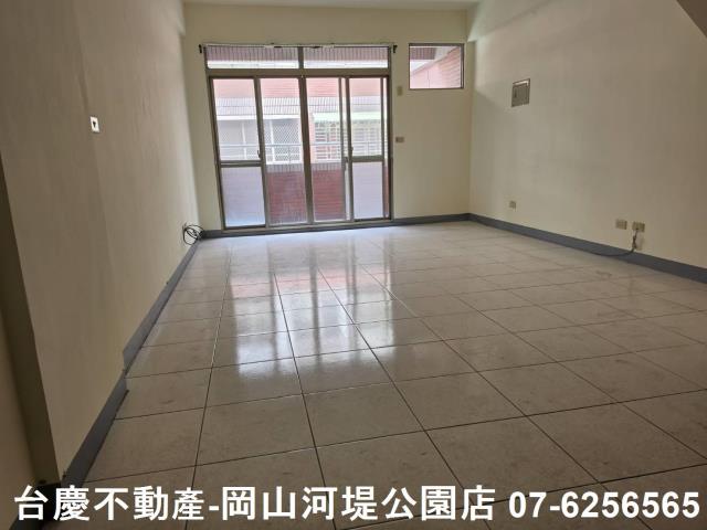 高雄楠梓透天-4