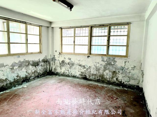 高雄鹽埕透天-7