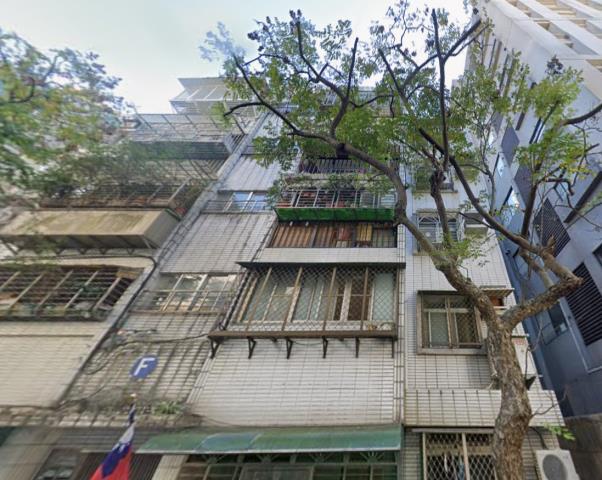 信義區法拍公寓-3