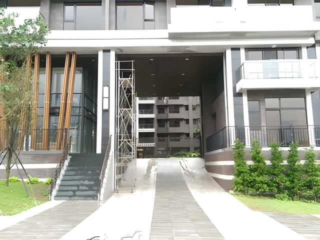 新北淡水法拍大樓_一樓-4