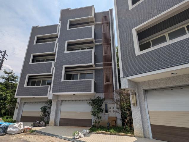 頭屋鄉法拍屋中華街市區電梯透天優室法拍林小陽
