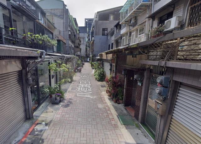 台北松山透天_附頂樓加蓋法拍-9