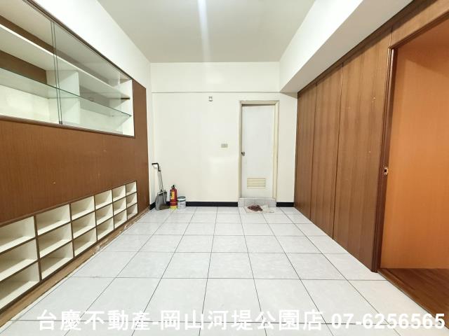 岡山大樓_店面-10