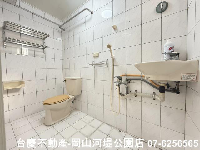岡山大樓_店面-11