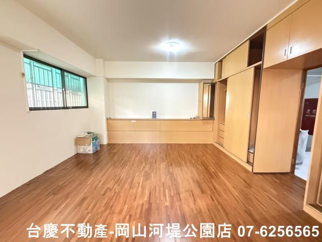 岡山大樓_店面-5