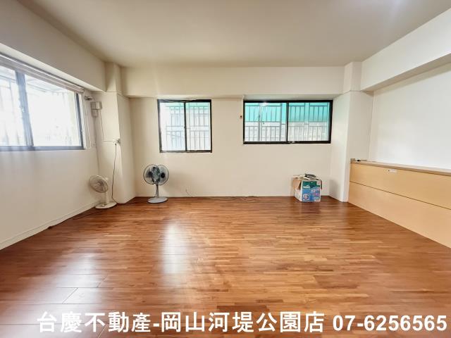 岡山大樓_店面-6