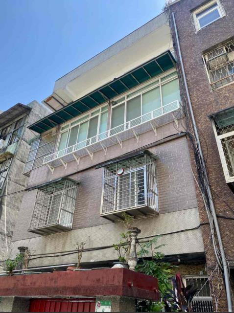 台北法拍公寓_邊間三樓-5
