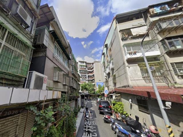 台北法拍公寓_邊間三樓-11