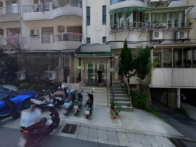 台北信義區法拍大樓_華廈_一樓-1