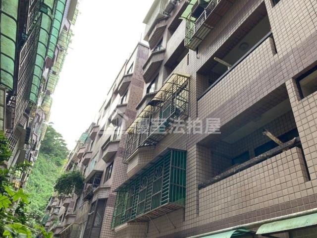 基隆暖暖法拍華廈-1