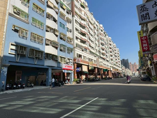高雄左營法拍大樓-3