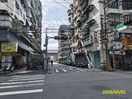 新店大樓_華廈_邊間低公設比法拍-7