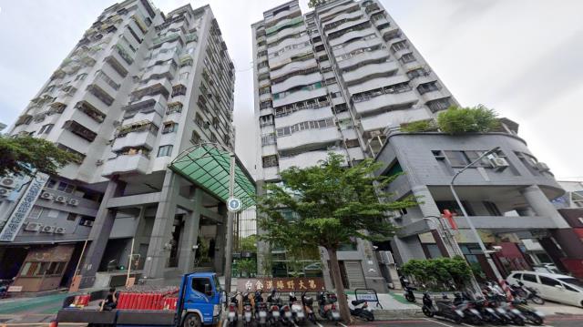 高雄三民區法拍店面-4