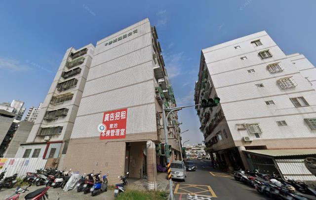 鳳山華廈法拍-5