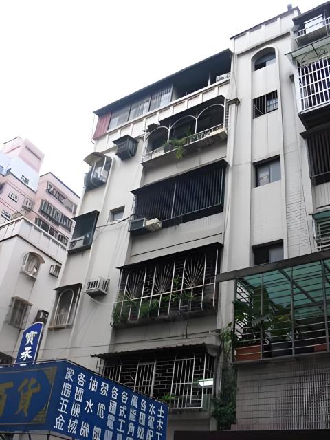 新北土城法拍公寓_頂樓加蓋-1