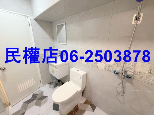 台南北區透天-12