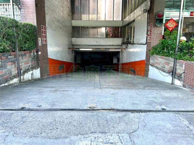 三民區大樓-11