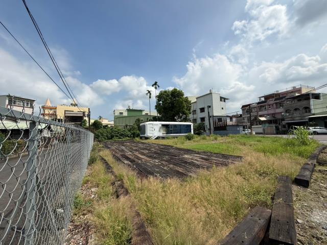 近屏東科技園區三面路建地